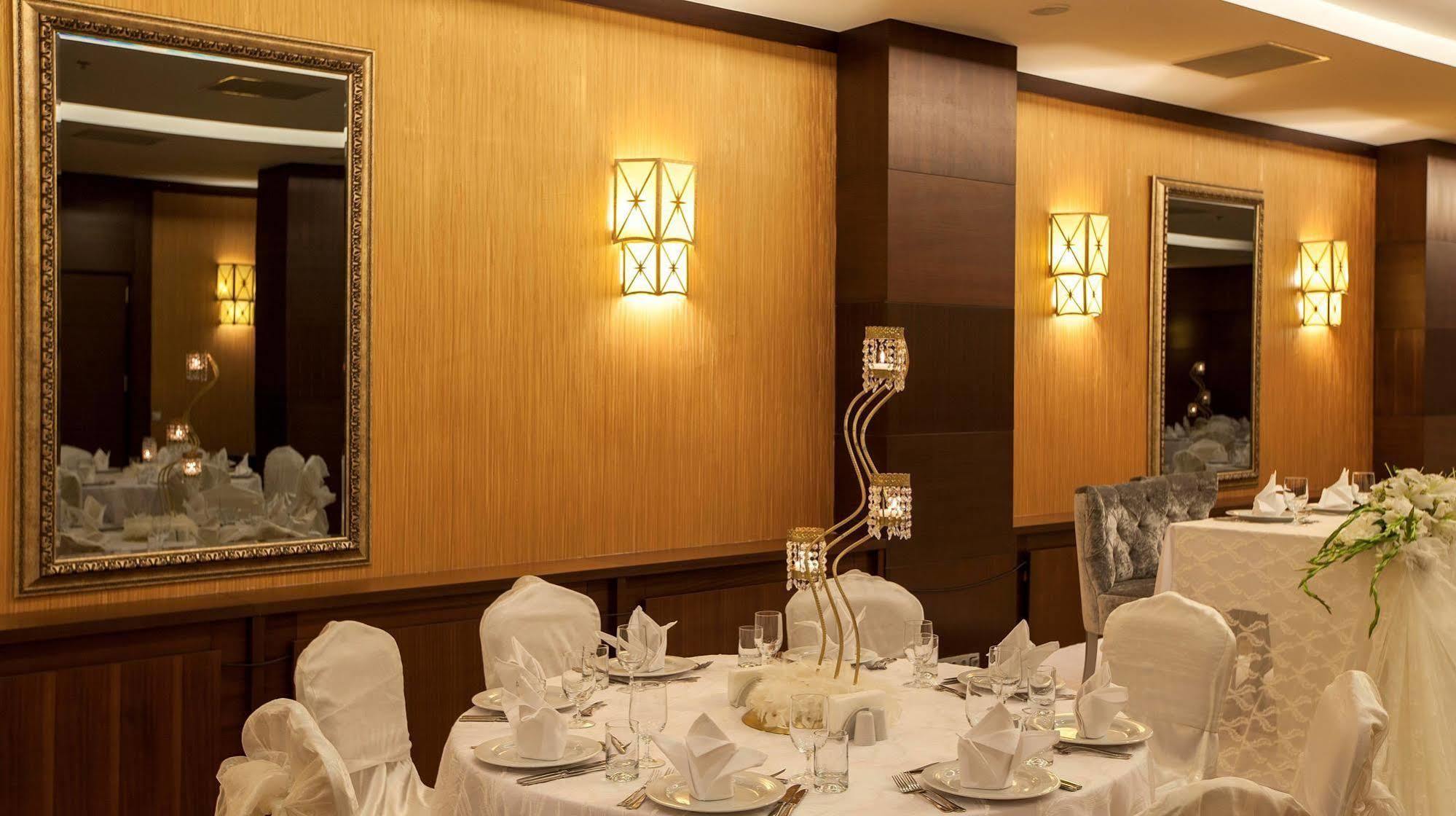 Safir Hotel Gaziantep Exterior foto